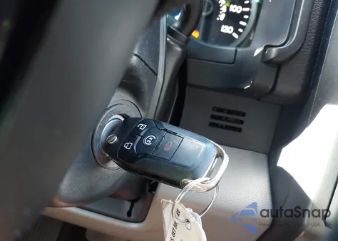 2019 Ford F-150 Xlt z USA, uszkodzony, nr VIN 1FTEW1C55KFA75214